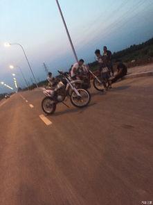 国产重机车炸街视频,速度与激情的视觉盛宴